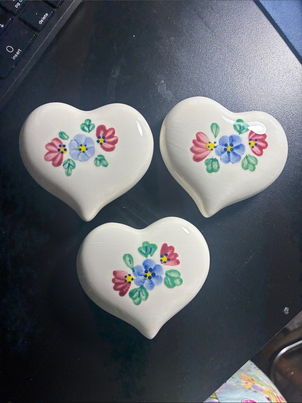 Homco 3 ceramic floral hearts